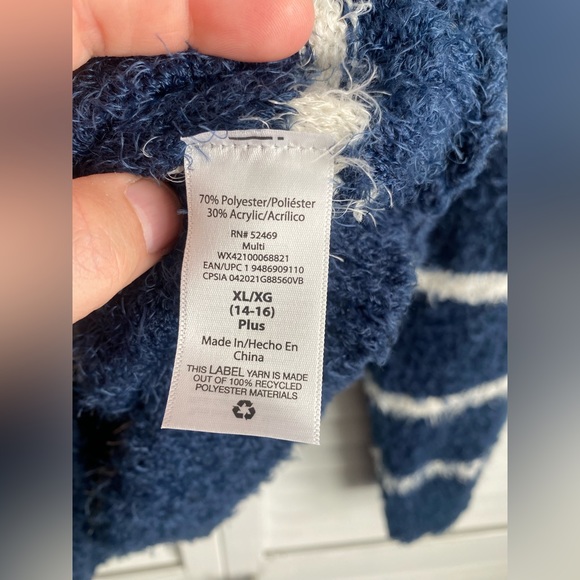 Wonder Nation sweater - Picture 5 of 5